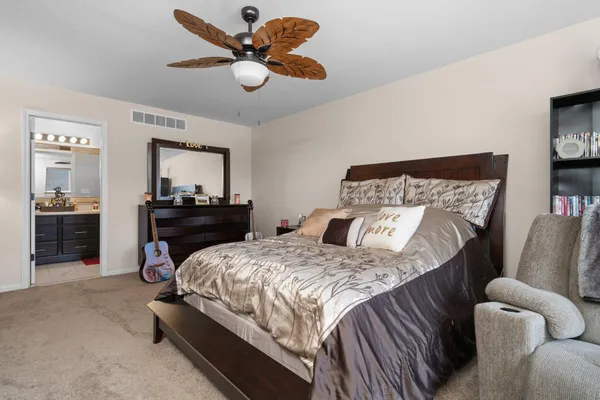 $525,000 | 10196 Meadowmere Place, Saline, MI 48176