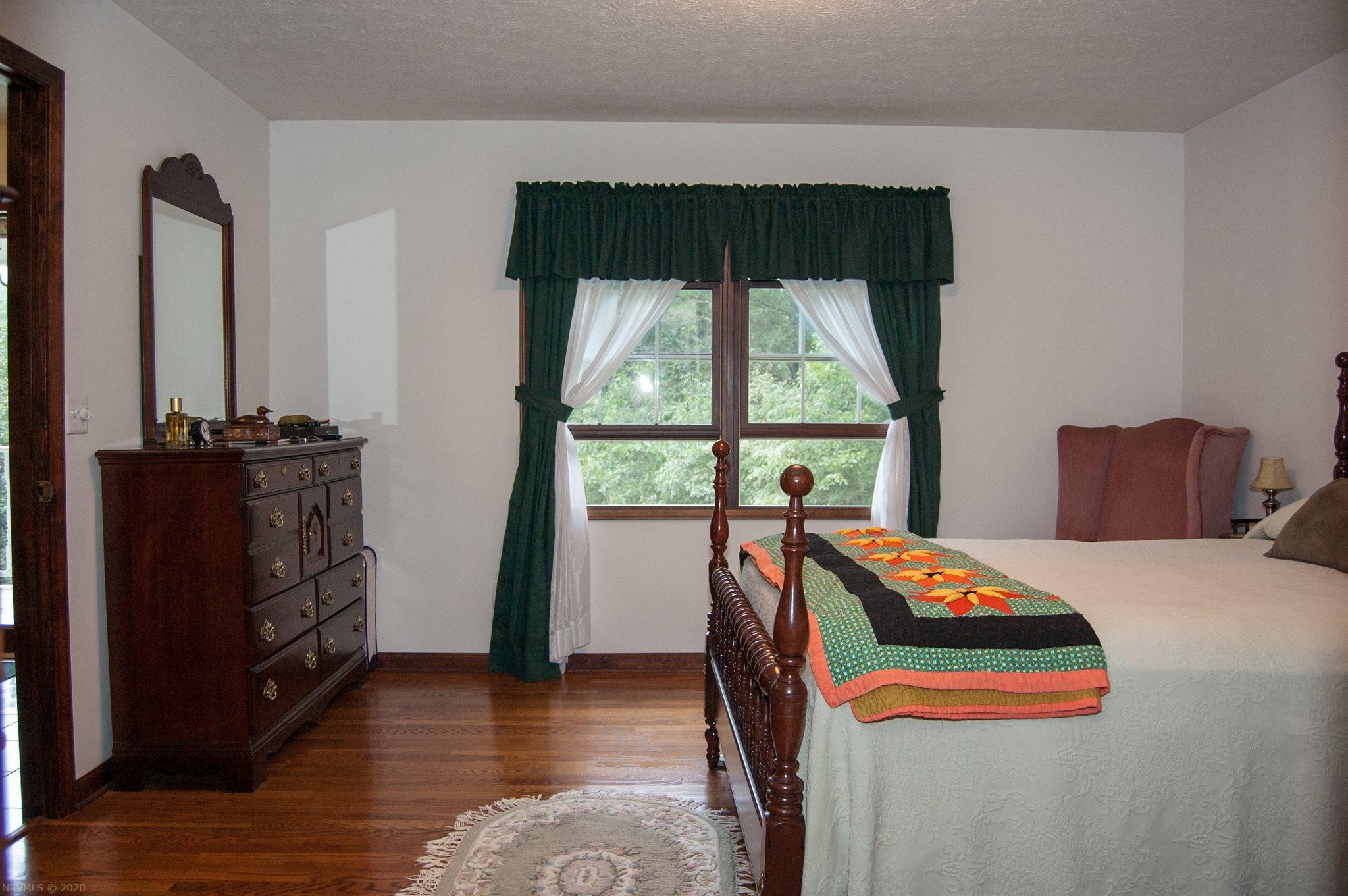 2900 Pilot Road Christiansburg, VA 24073 - Photo 34 of 59 Gallery Image 34
