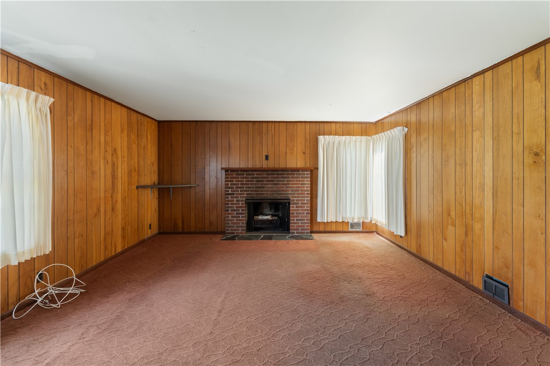 73 Wright Road Henrietta, NY 14467 - Photo 2 of 31 Family room