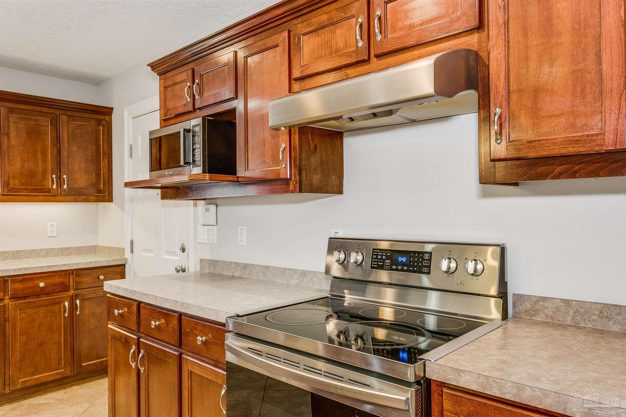 426 Turnberry Road Cantonment, FL 32533 - Photo 16 of 42 Gallery Image 16