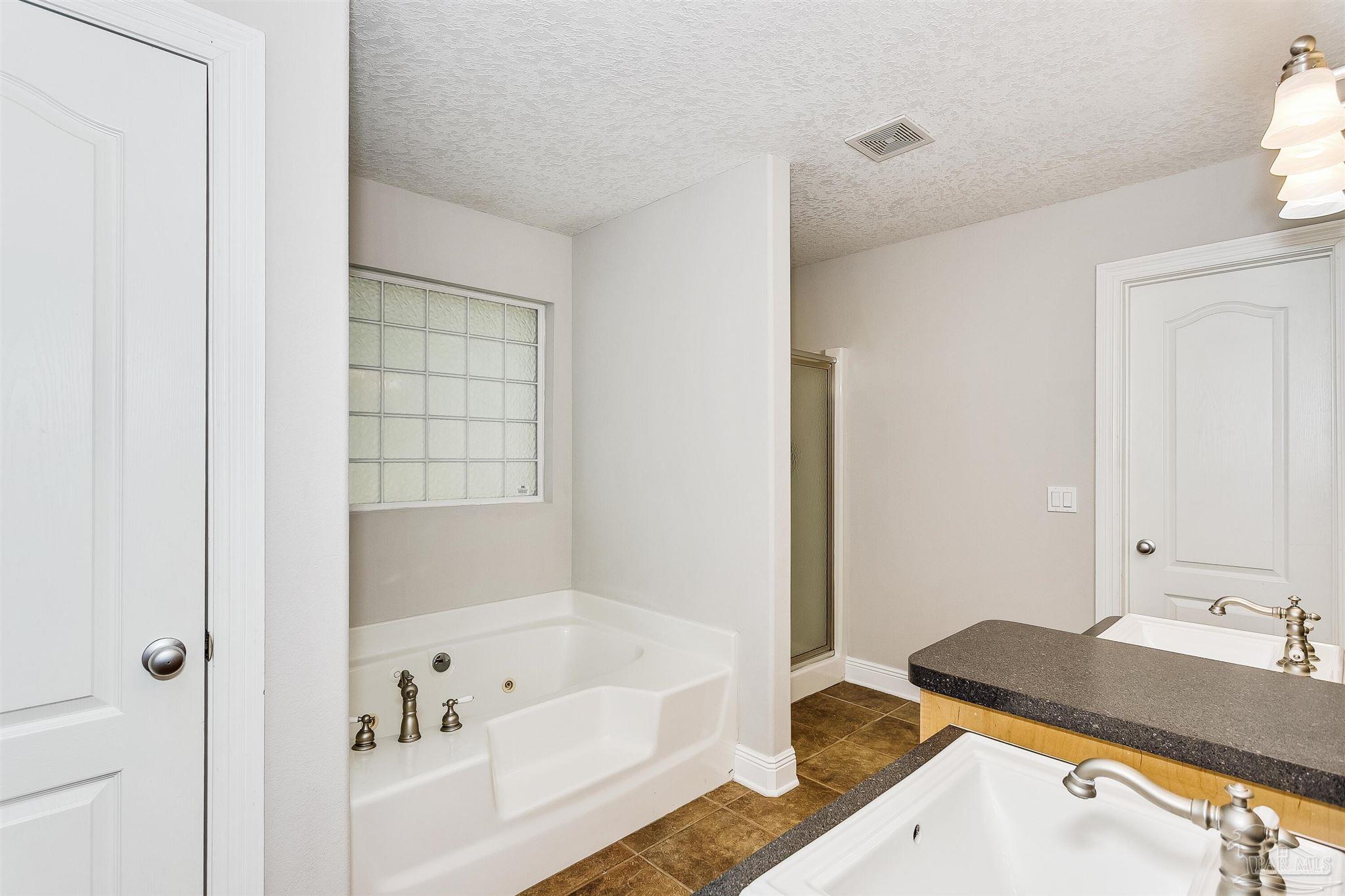 426 Turnberry Road Cantonment, FL 32533 - Photo 25 of 42 Gallery Image 25