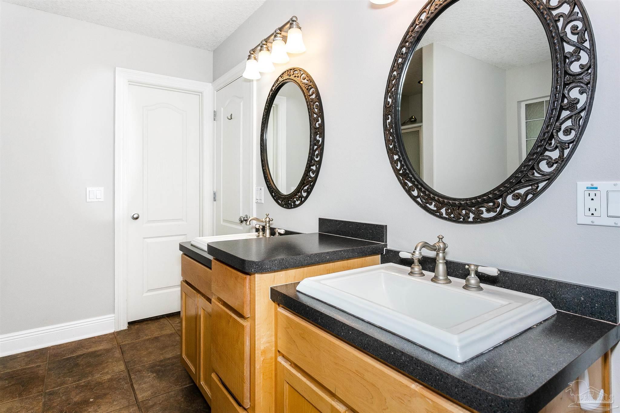 426 Turnberry Road Cantonment, FL 32533 - Photo 26 of 42 Gallery Image 26