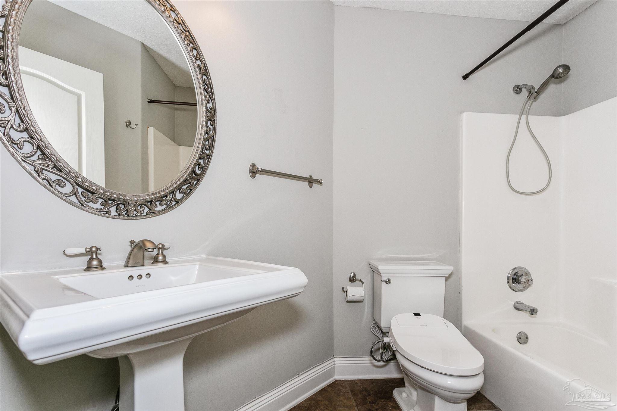 426 Turnberry Road Cantonment, FL 32533 - Photo 34 of 42 Gallery Image 34