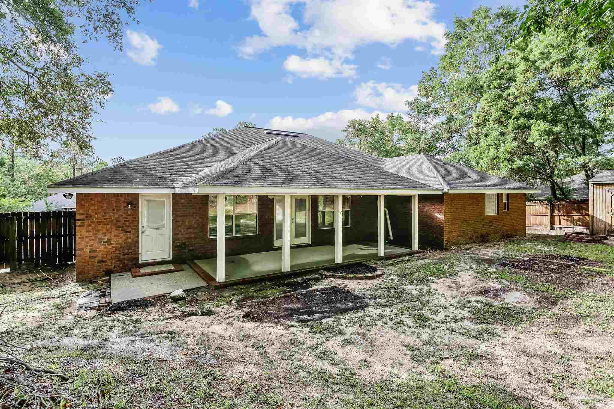 426 Turnberry Road Cantonment, FL 32533 - Photo 38 of 42 Gallery Image 38