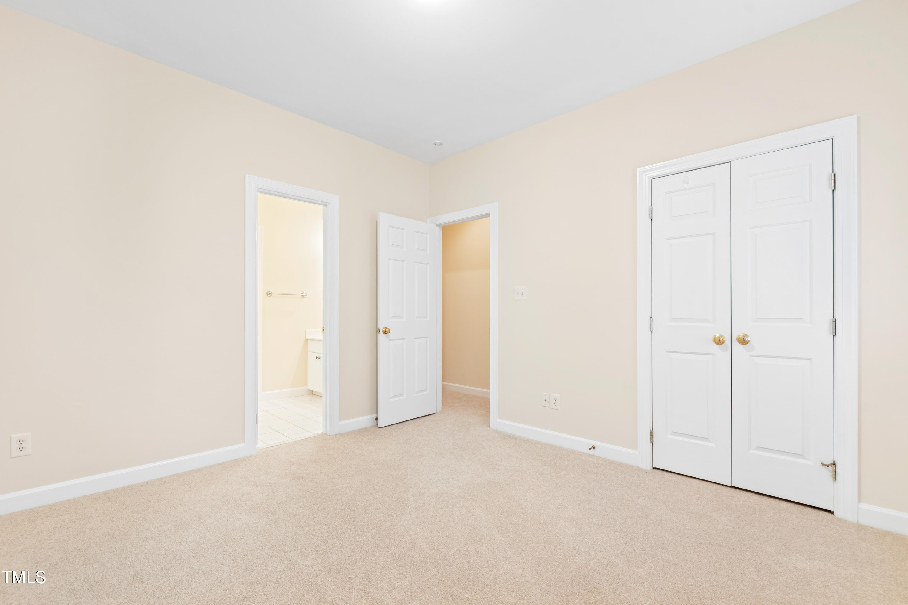 7637 Wilderness Road Raleigh, NC 27613 - Photo 22 of 33 a view of an empty room