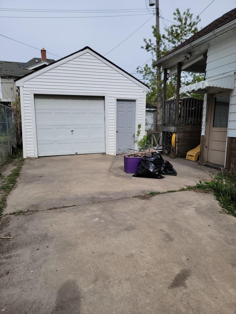 239 North Monroe Street Bay City, MI 48708 - Photo 10 of 15