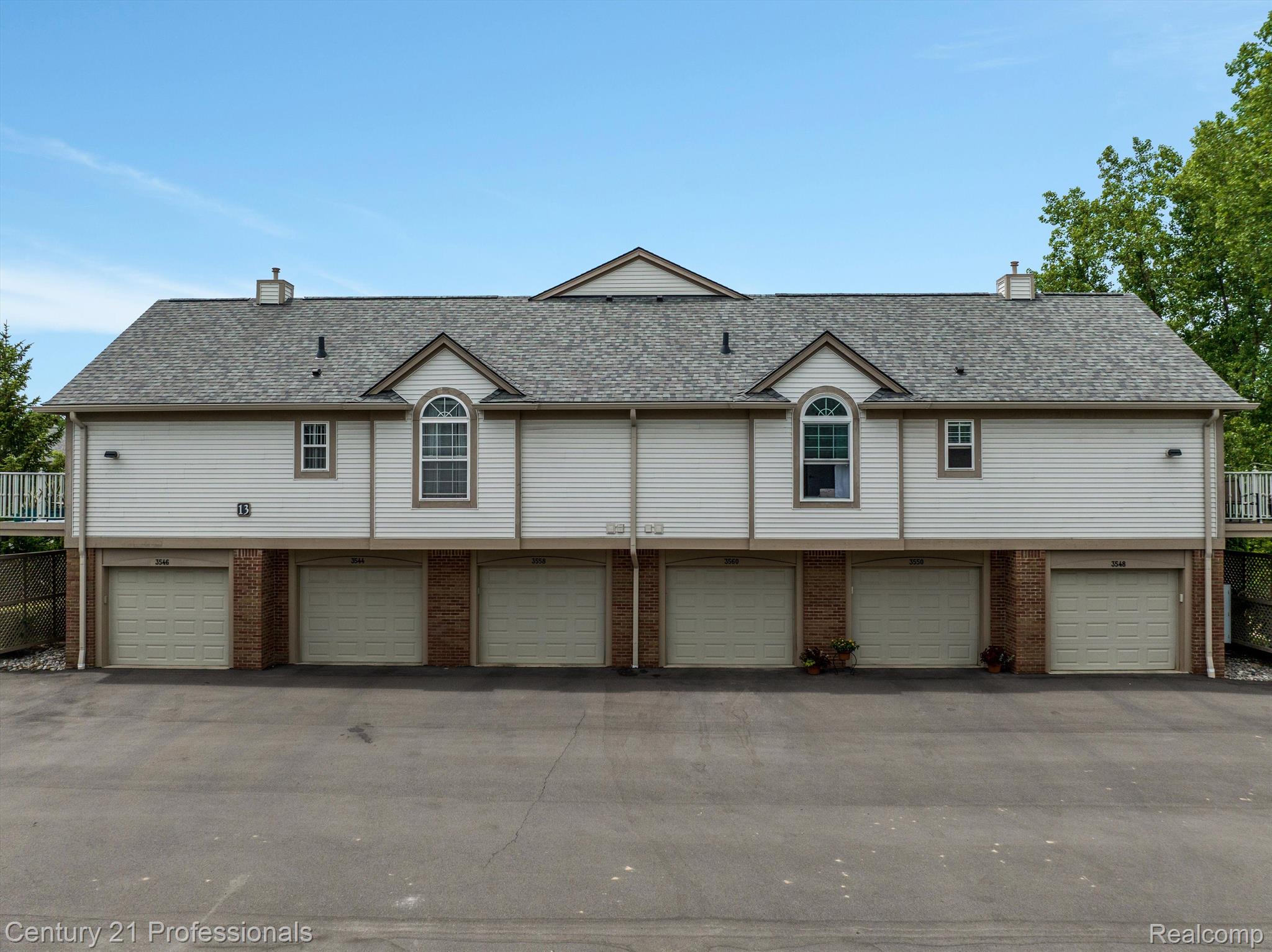 3560 Tremonte Circle Rochester, MI 48306 - Photo 26 of 42 Gallery Image 26