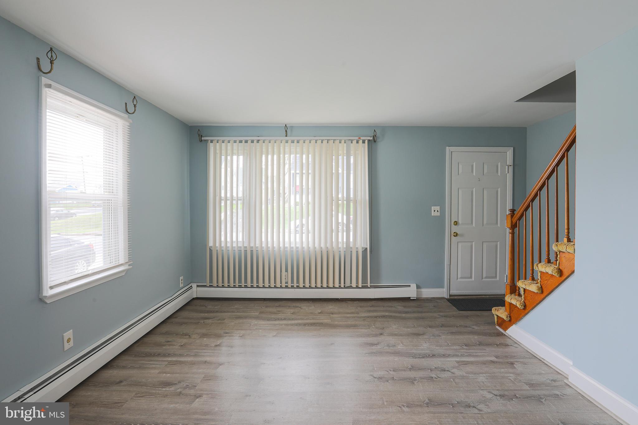 1222 Landover Road Baltimore, MD 21237 - Photo 9 of 28 Living Room