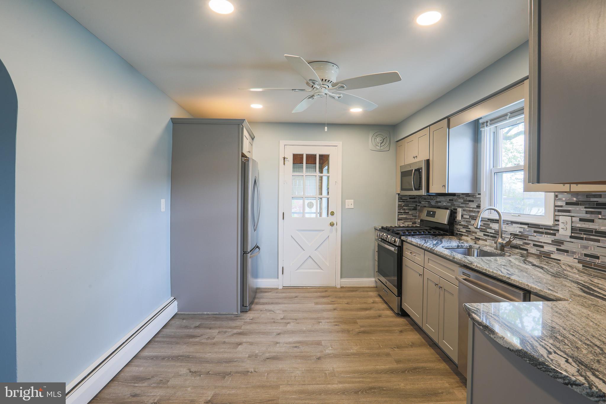 1222 Landover Road Baltimore, MD 21237 - Photo 10 of 28 Kitchen