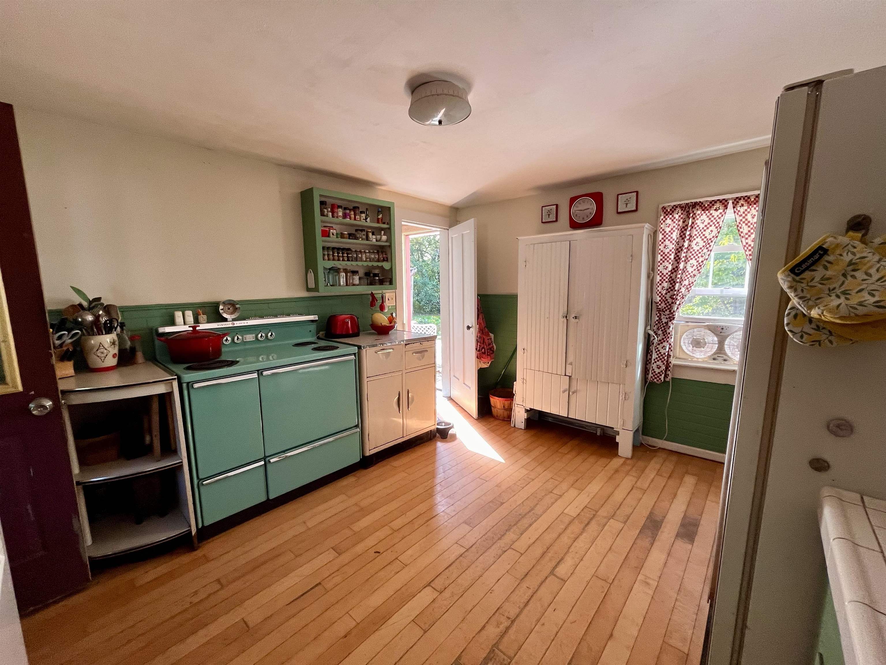 W12308 Reeds Corners Ripon, WI 54971 - Photo 3 of 37