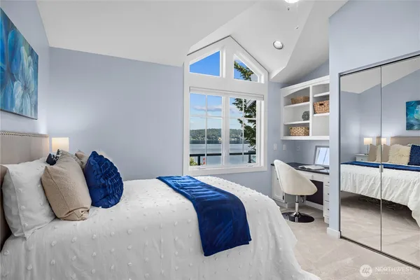 $4,788,800 | 528 West Lake Sammamish Parkway Southeast, Bellevue, WA 98008