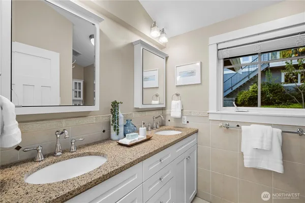 $4,788,800 | 528 West Lake Sammamish Parkway Southeast, Bellevue, WA 98008