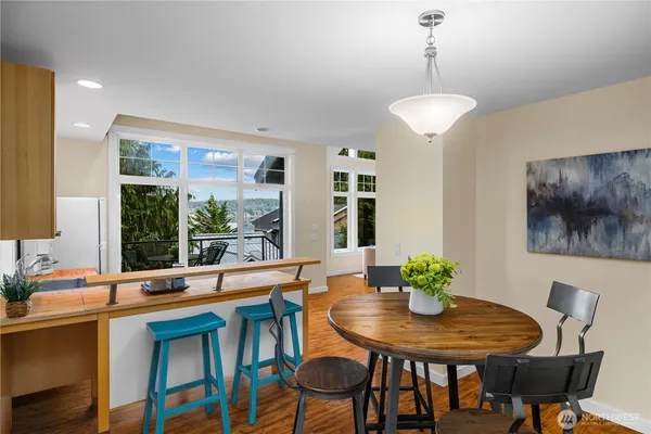 $4,788,800 | 528 West Lake Sammamish Parkway Southeast, Bellevue, WA 98008