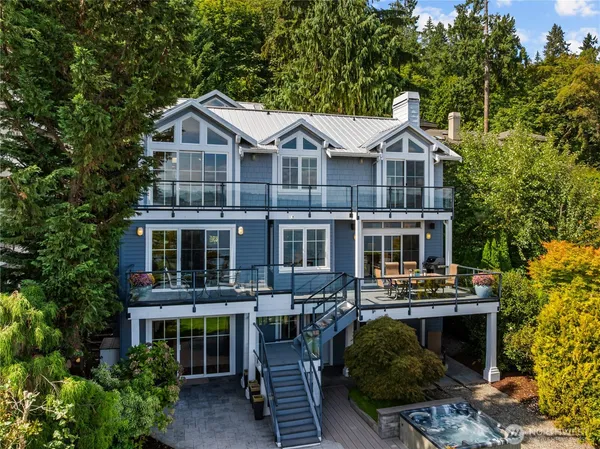 $4,788,800 | 528 West Lake Sammamish Parkway Southeast, Bellevue, WA 98008