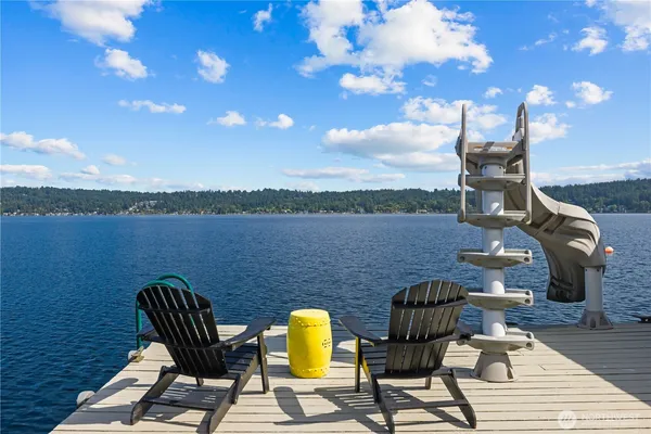 $4,788,800 | 528 West Lake Sammamish Parkway Southeast, Bellevue, WA 98008