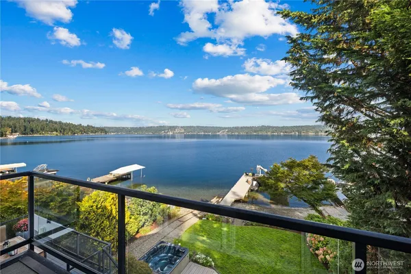 $4,788,800 | 528 West Lake Sammamish Parkway Southeast, Bellevue, WA 98008