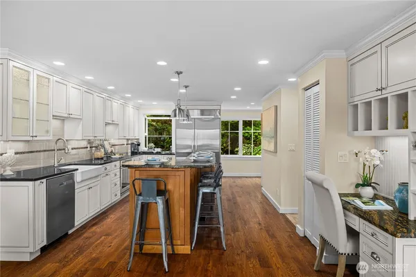 $4,788,800 | 528 West Lake Sammamish Parkway Southeast, Bellevue, WA 98008