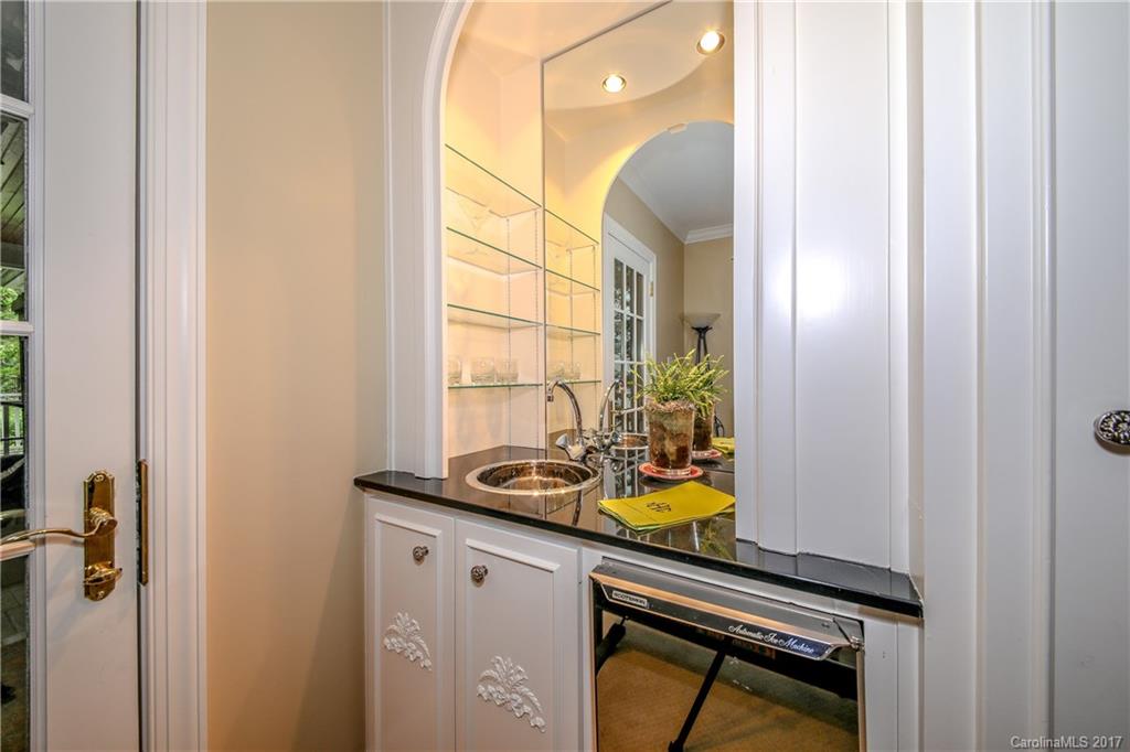 2244 Colony Road Charlotte, NC 28209 - Photo 12 of 23 Gallery Image 12