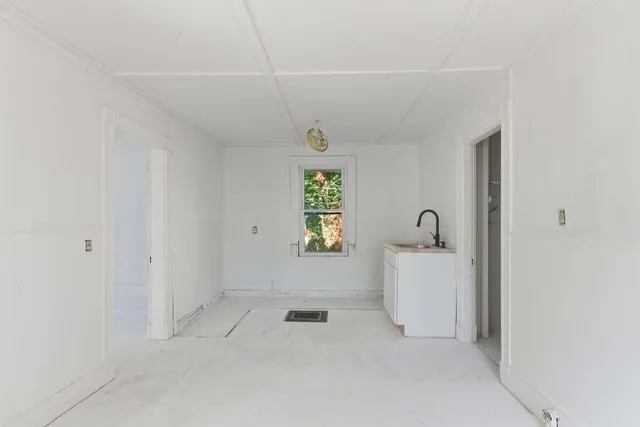 $259,900 | 55 Western Avenue, Waterville, ME 04901