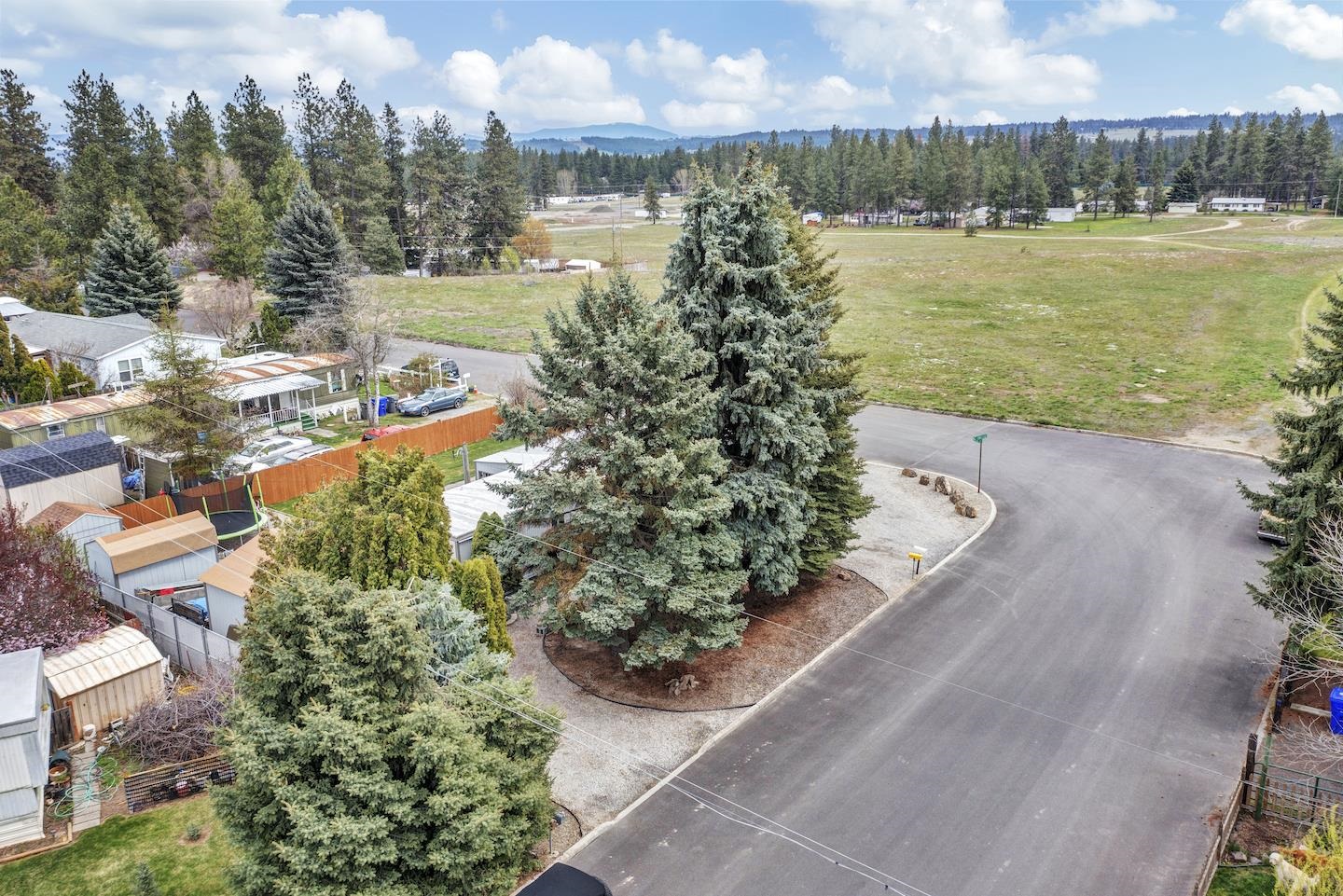 14708 North Black Road Mead, WA 99021 - Photo 2 of 39