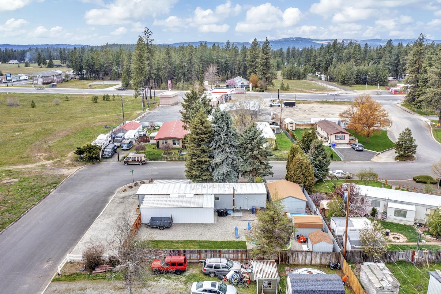 14708 North Black Road Mead, WA 99021 - Photo 6 of 39