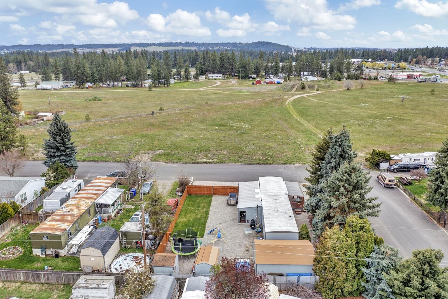 14708 North Black Road Mead, WA 99021 - Photo 8 of 39