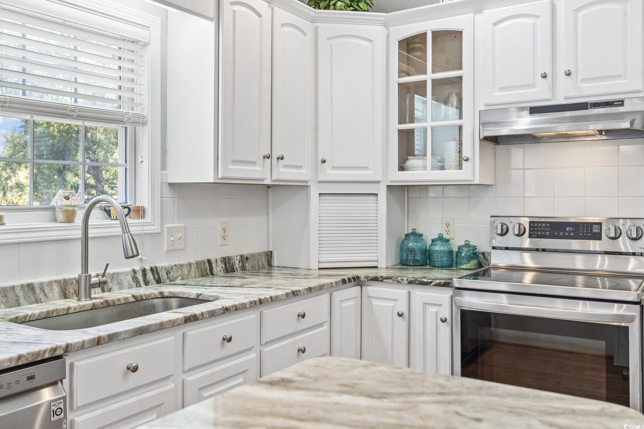 709 Triple Oak Lane Murrells Inlet, SC 29576 - Photo 10 of 31