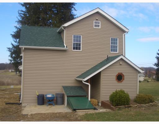 106 Hannahstown Road Butler, PA 16002 - Photo 2 of 15 Exterior Back.