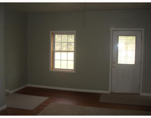 106 Hannahstown Road Butler, PA 16002 - Photo 6 of 15 Living Room.