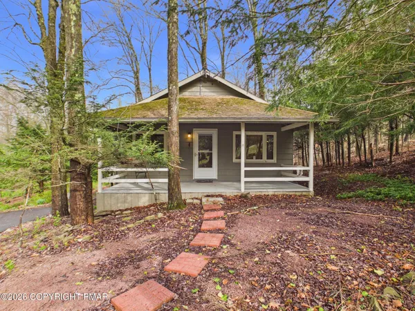 $185,000 | 151 Highway 940, Blakeslee, PA 18610