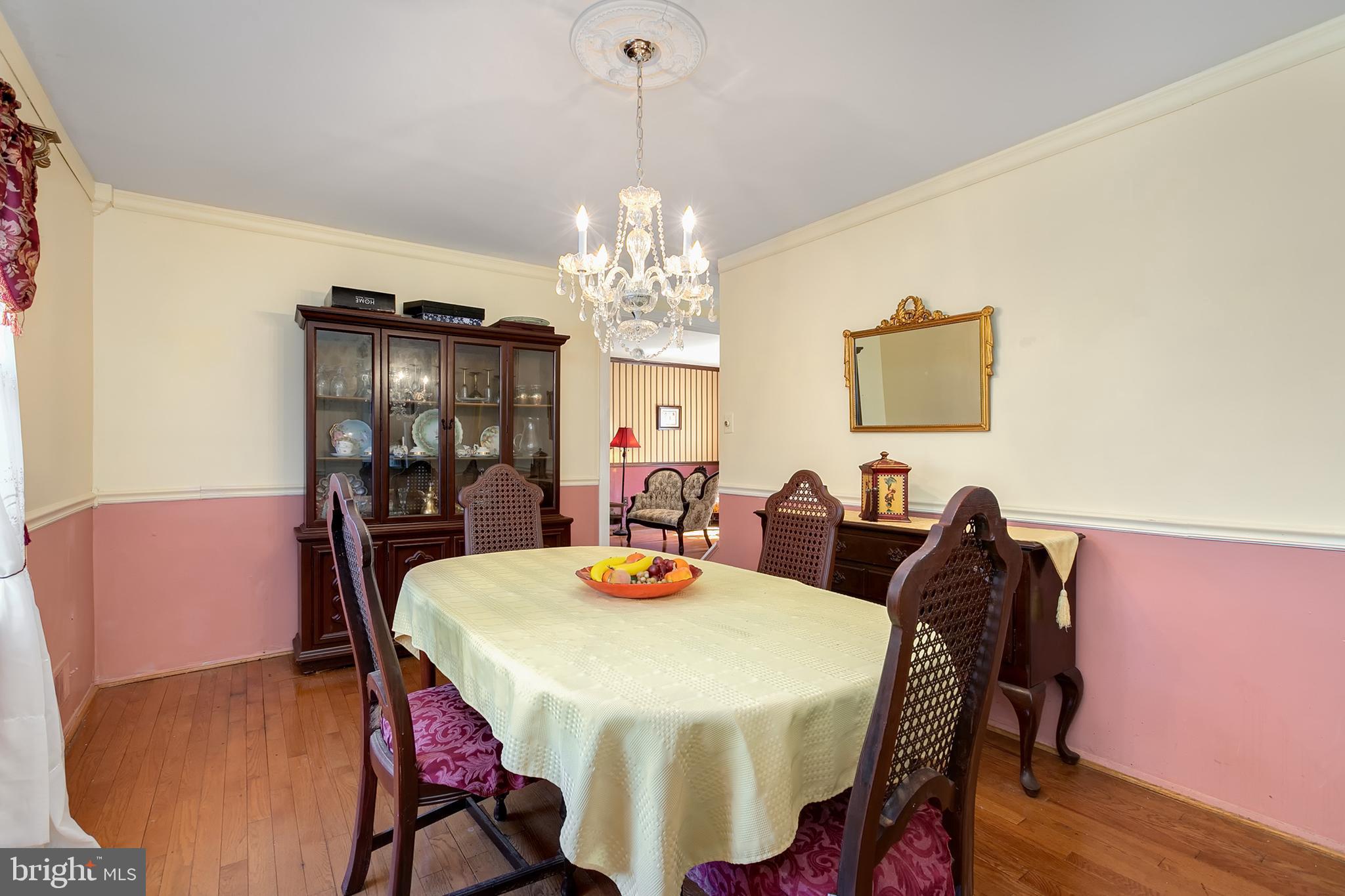 12349 Coleraine Court Reston, VA 20191 - Photo 7 of 36