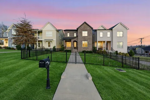 $1,250,000 | 2621 Barclay Drive, Nashville, TN 37206
