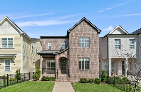 $1,250,000 | 2621 Barclay Drive, Nashville, TN 37206