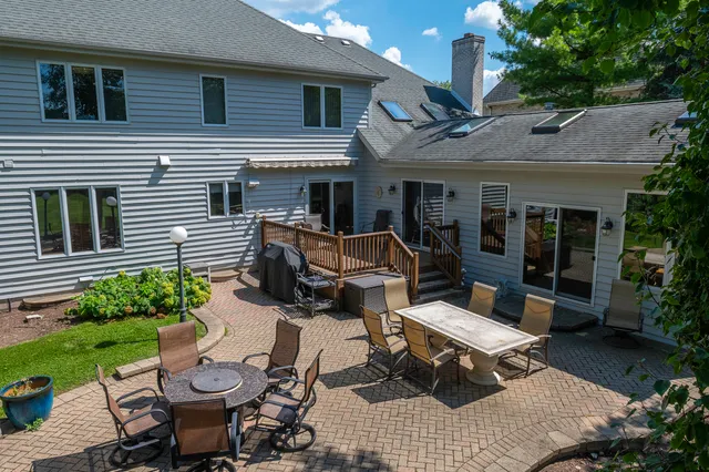 $1,250,000 | 4214 Venard Road, Downers Grove, IL 60515