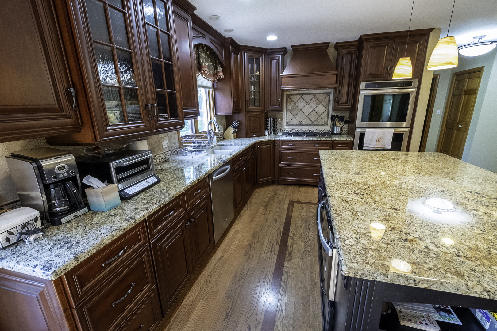 4214 Venard Road Downers Grove, IL 60515 - Photo 5 of 45