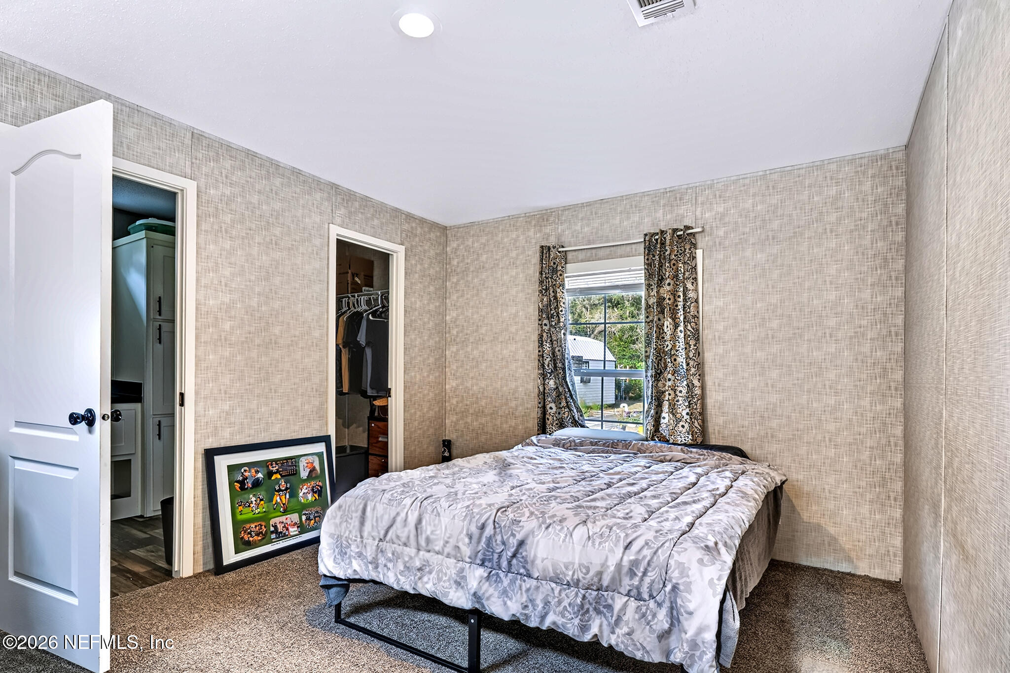 117 Gas Easement Road Interlachen, FL 32148 - Photo 32 of 52 Gas Easement Rd primary bedroom - 1