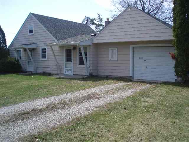 1880 Pug Road St. Clair, MI 48079 - Photo 2 of 19 20003093-1.JPG