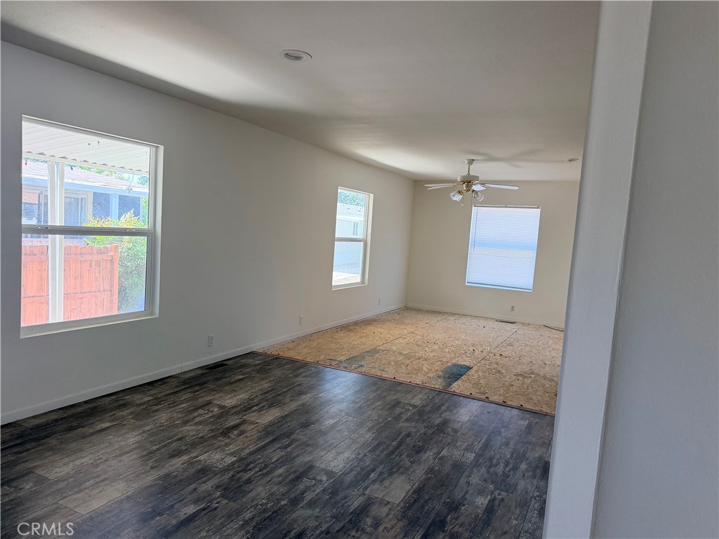 3548 Bianca Way Chico, CA 95973 - Photo 20 of 37 Dining room