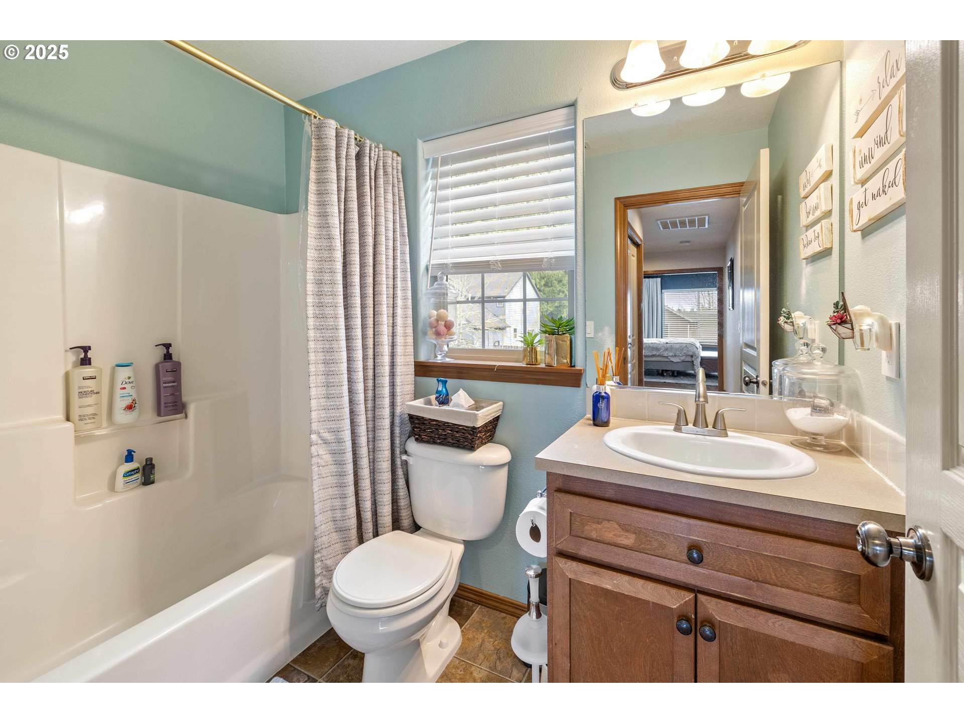 18465 Meadow Avenue Sandy, OR 97055 - Photo 31 of 43 a bathroom with a sink a toilet and shower