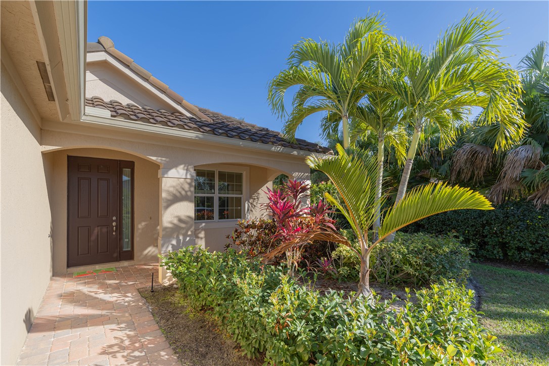 7685 Fieldstone Ranch Square Vero Beach, FL 32967 - Photo 2 of 36