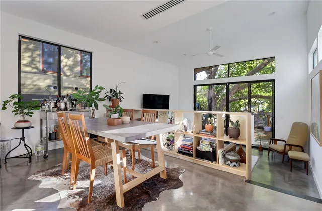 $3,800 | 2709 East 14th Street, Unit A, Austin, TX 78702