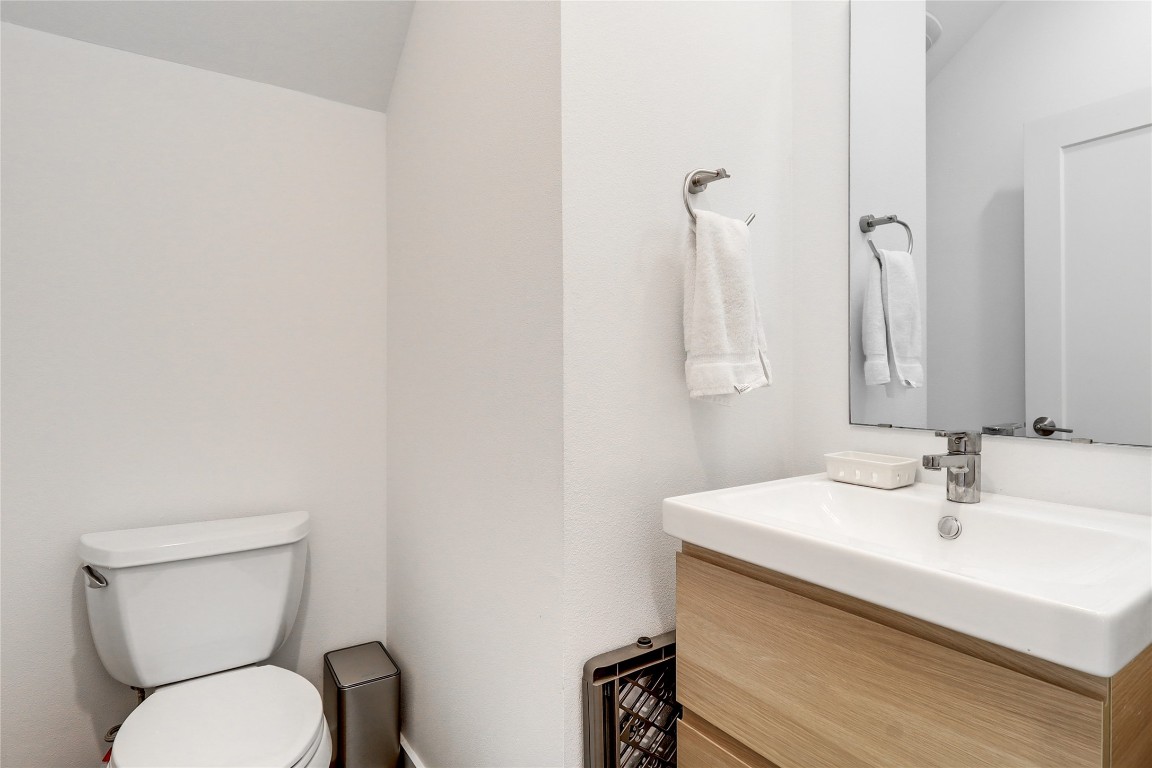 2709 East 14th Street, Unit A Austin, TX 78702 - Photo 18 of 38