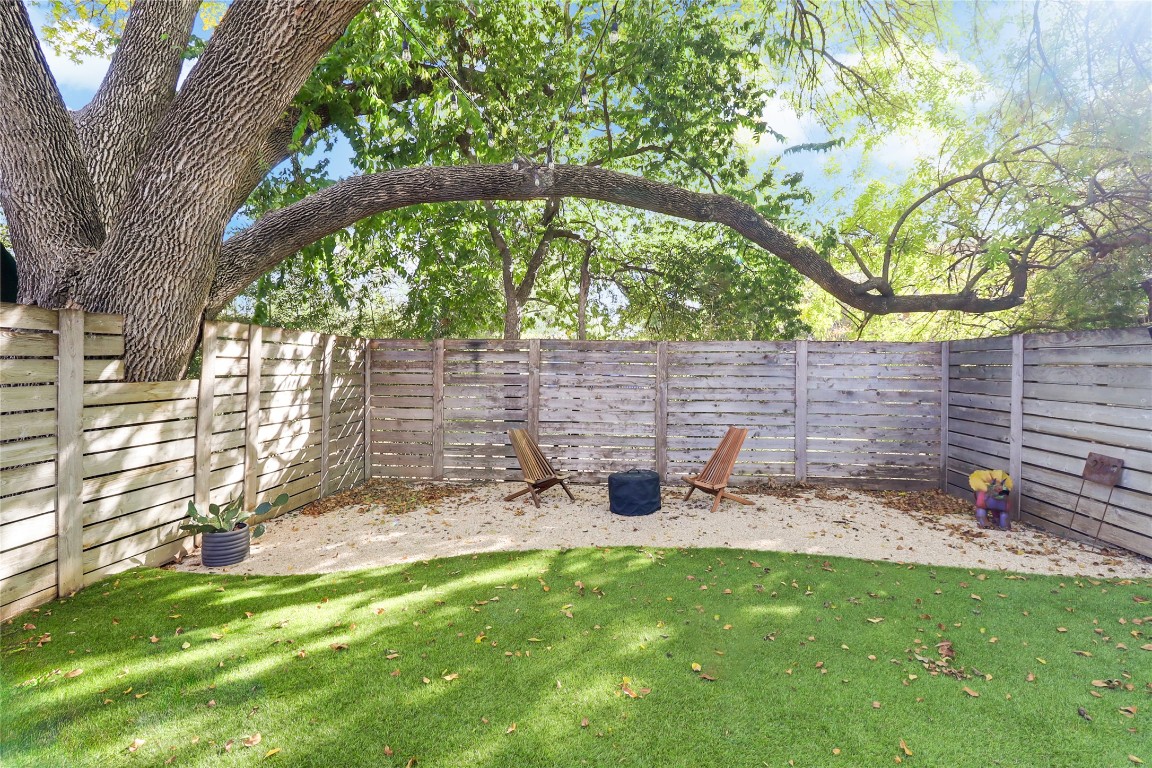 2709 East 14th Street, Unit A Austin, TX 78702 - Photo 36 of 38