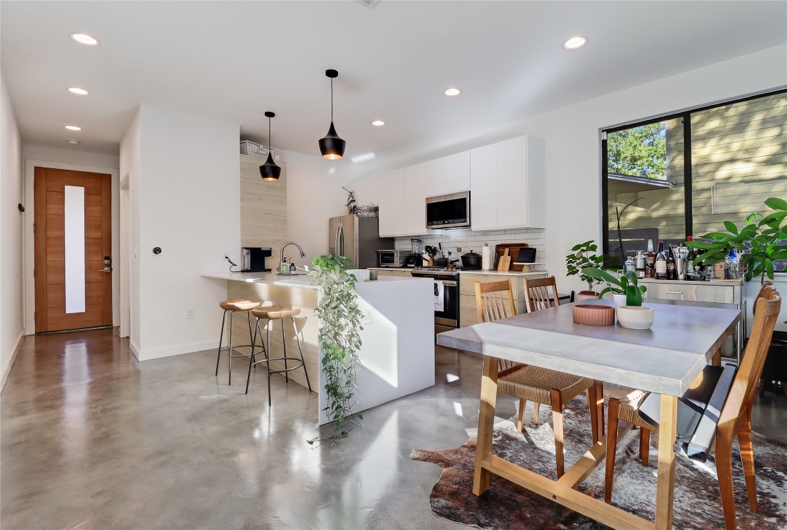 2709 East 14th Street, Unit A Austin, TX 78702 - Photo 4 of 38