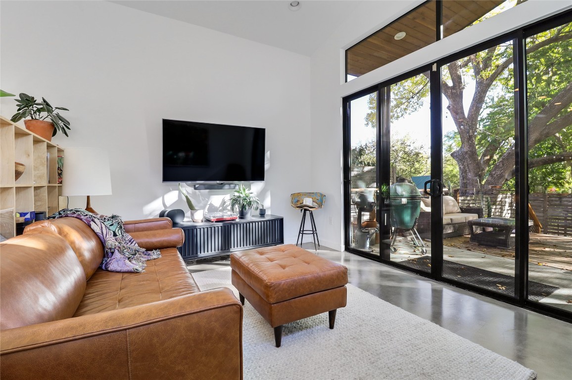 2709 East 14th Street, Unit A Austin, TX 78702 - Photo 8 of 38