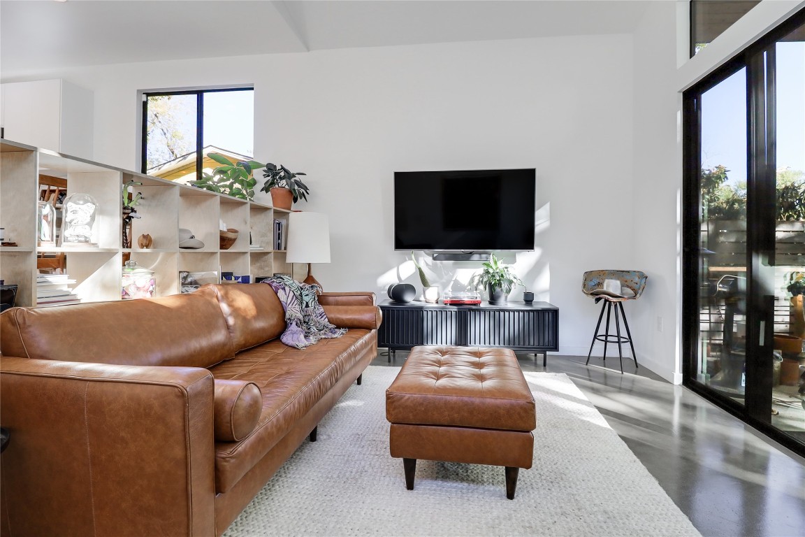 2709 East 14th Street, Unit A Austin, TX 78702 - Photo 9 of 38