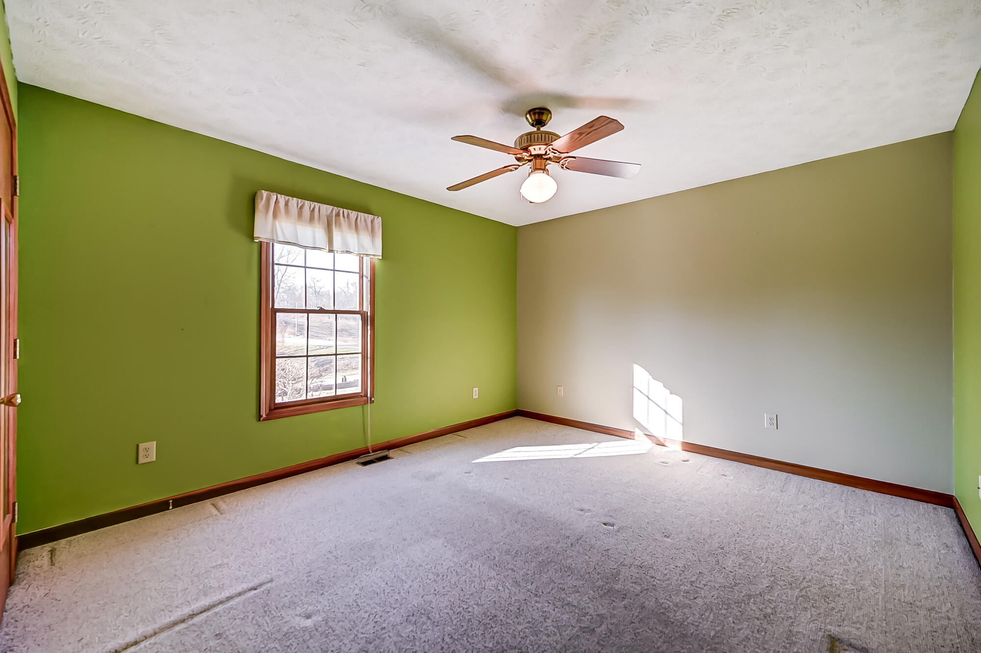 1065 Spring Falls Avenue Springfield, OH 45502 - Photo 33 of 68