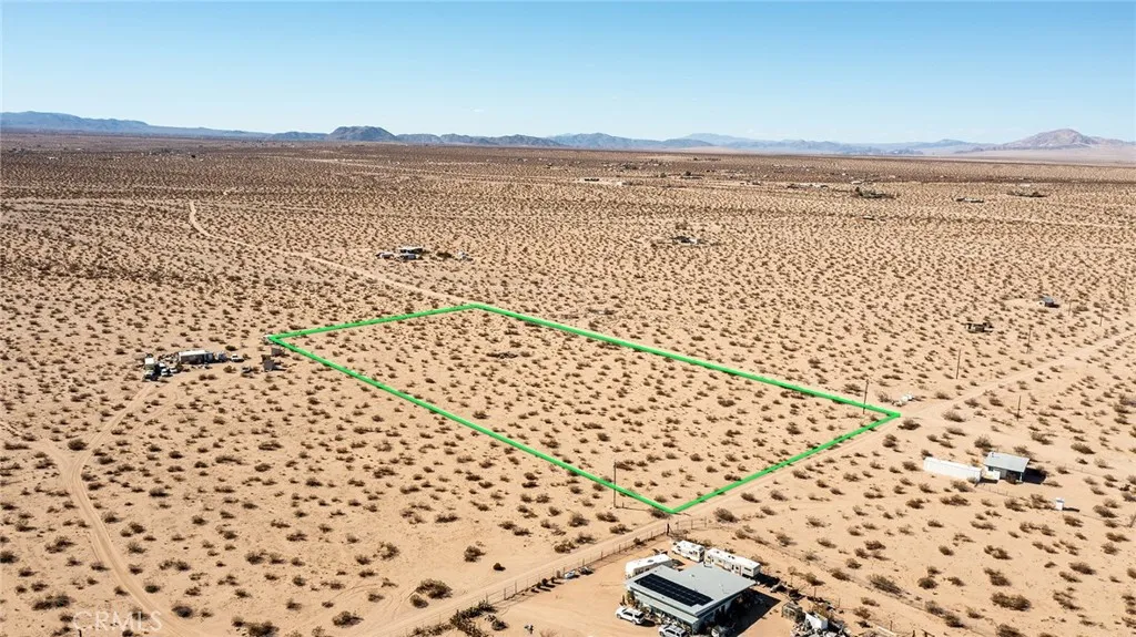 1400 Learco Joshua Tree, CA 92252 - Photo 12 of 15 a view of city and ocean