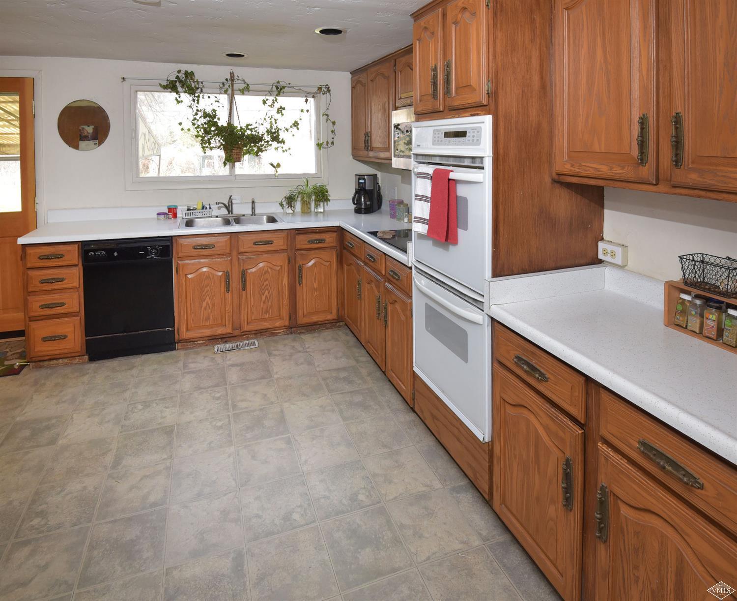 718 Valley Road Gypsum, CO 81637 - Photo 11 of 25 Additional Photo