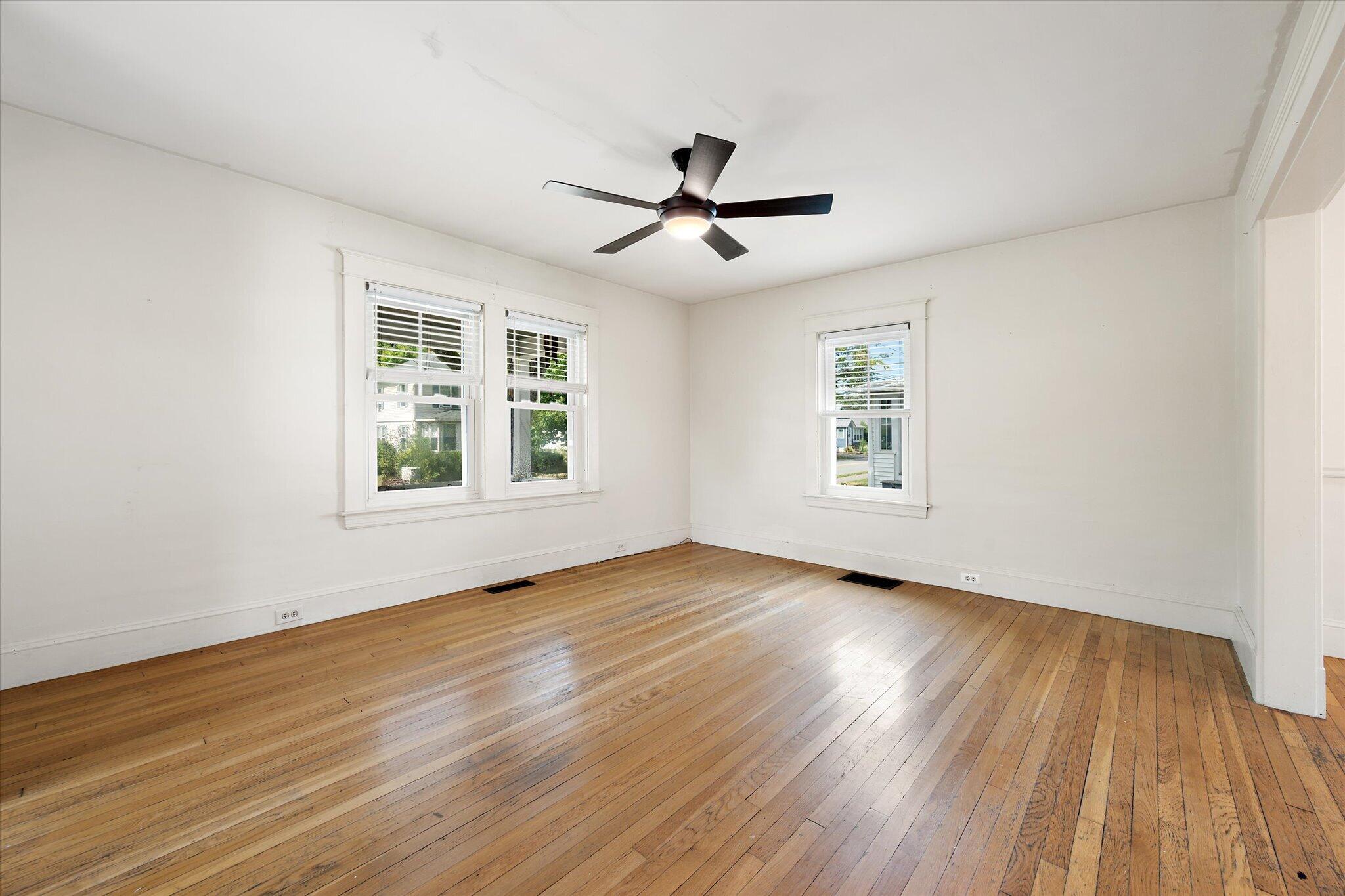 84 14th Street Bangor, ME 04401 - Photo 7 of 40 10-Living Room